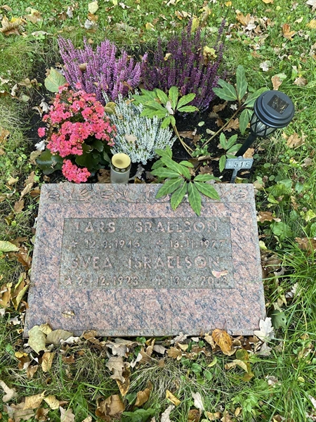 Gravnummer: 1 H   516