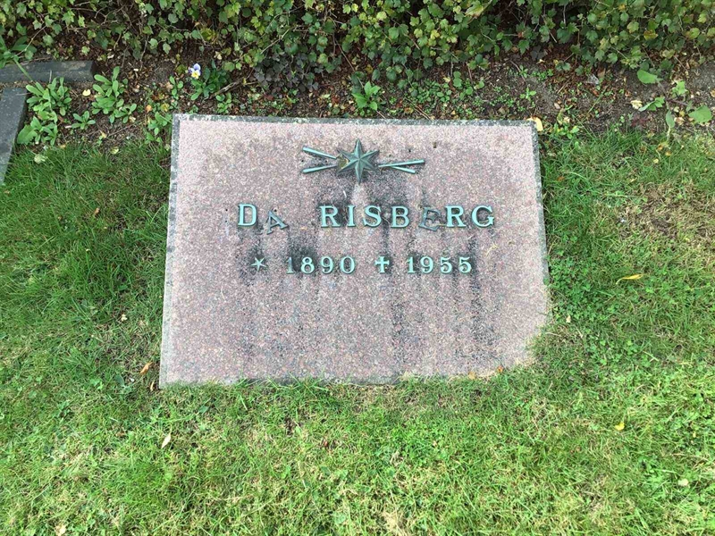 Grave number: 20 C   162