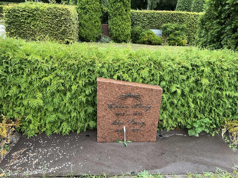 Grave number: NK XV    57