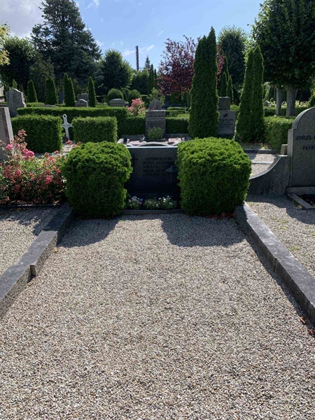 Grave number: NK VIII    18