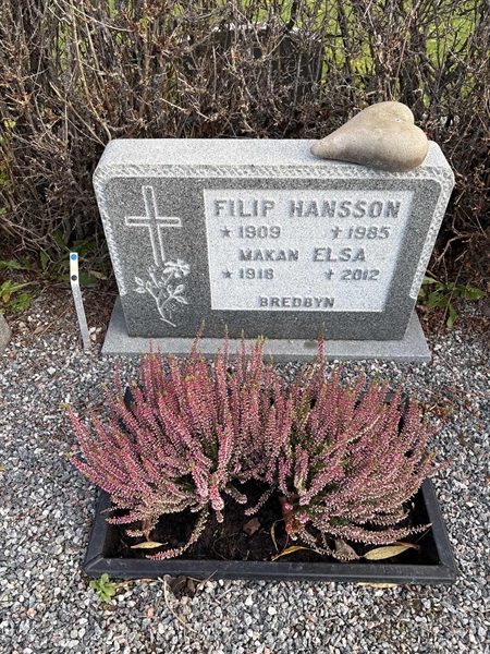 Grave number: 4 N ND   119