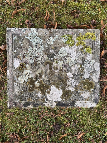 Grave number: Ärt 24 13    84