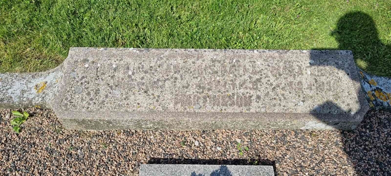 Grave number: SK 1 01  121, 122