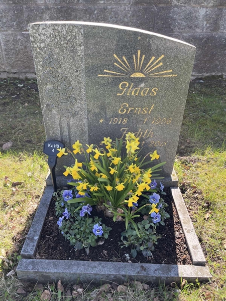 Gravnummer: 22 HU     4