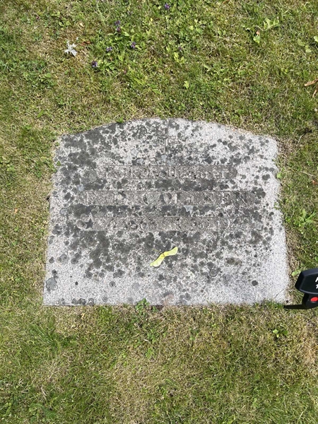 Grave number: 33 4   169