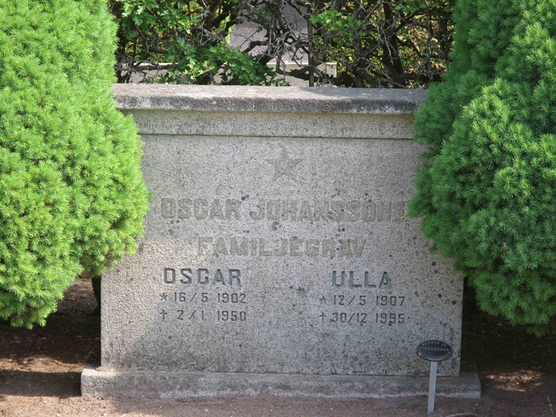 Grave number: HÖB 37    26