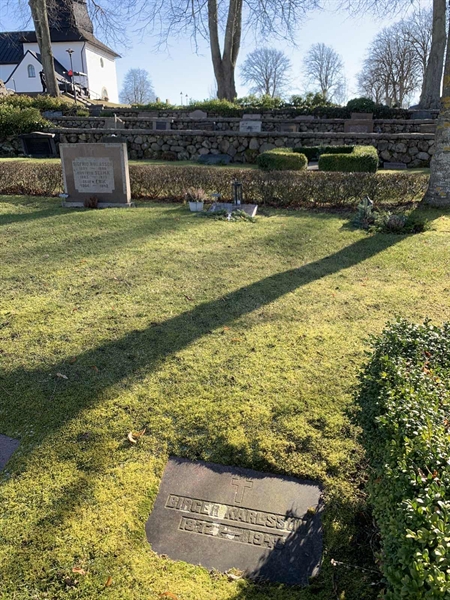 Grave number: SÖ H   105