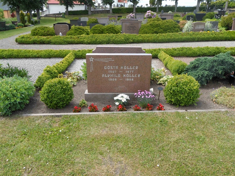 Grave number: ÖV I    29, 30