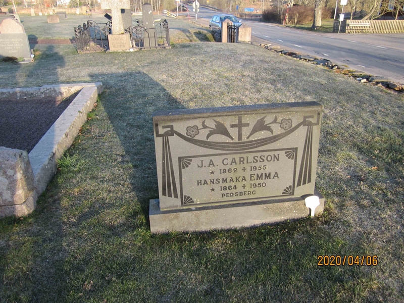 Grave number: 05 R   56