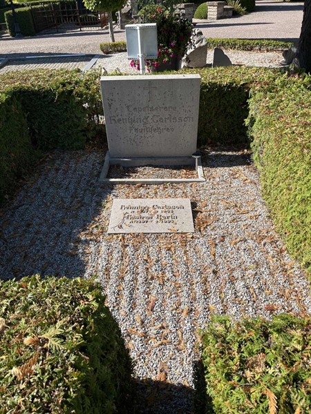 Grave number: VK IV    13