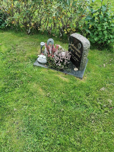 Grave number: F NYA  1635