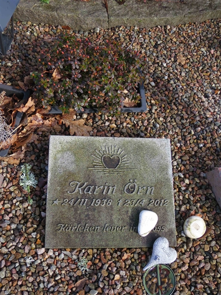 Grave number: HNB IV    42