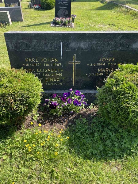 Gravnummer: N 5 1   155