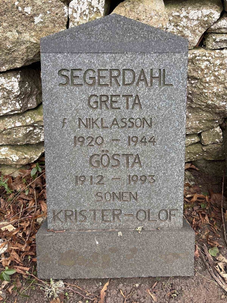 Gravnummer: LE   120