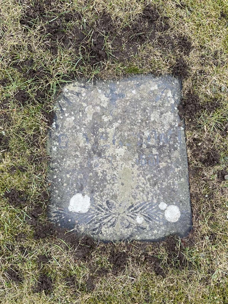 Grave number: HA F    72