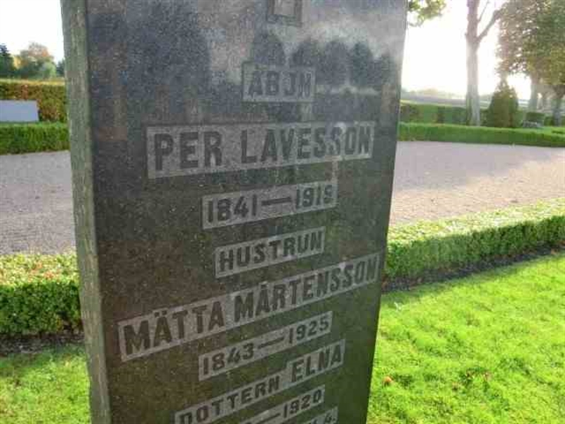 Grave number: ÖK G 5    001