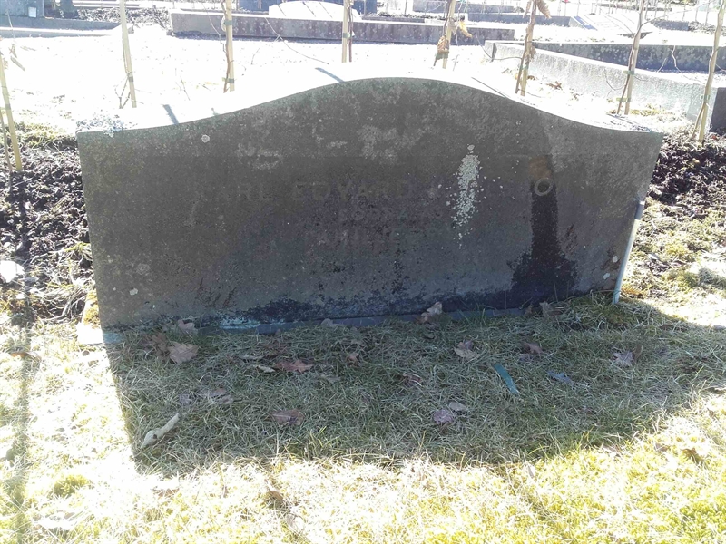 Grave number: NO 26    36