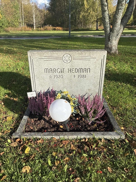 Grave number: 3   613
