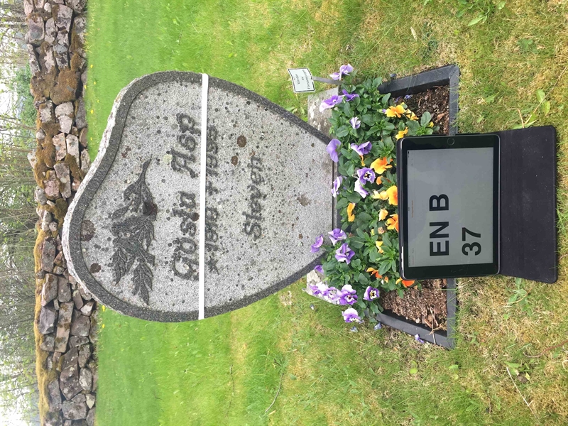 Grave number: EN B    37