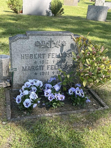 Grave number: 2 SKAN   298-299