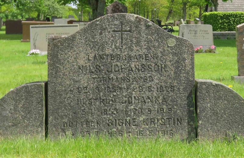 Grave number: 01 J    43, 44, 45