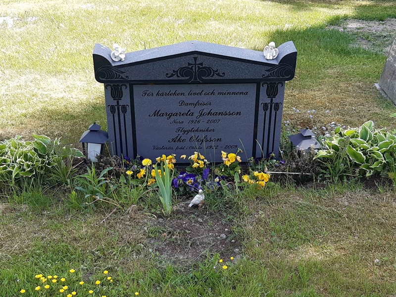 Grave number: JÄ 02    35