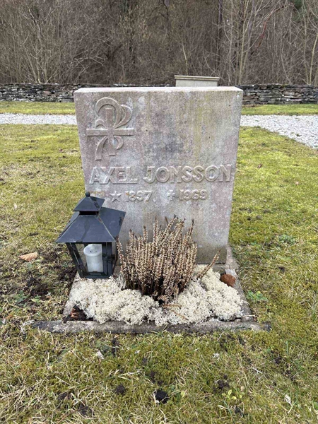 Grave number: L A 50