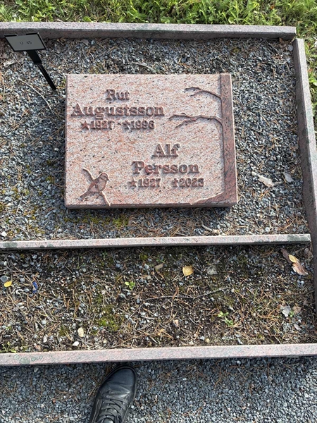Grave number: 1 U    45
