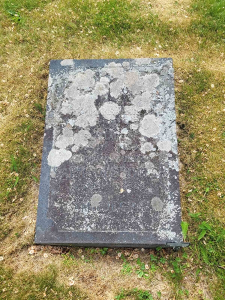 Grave number: kö 01 07    60-61