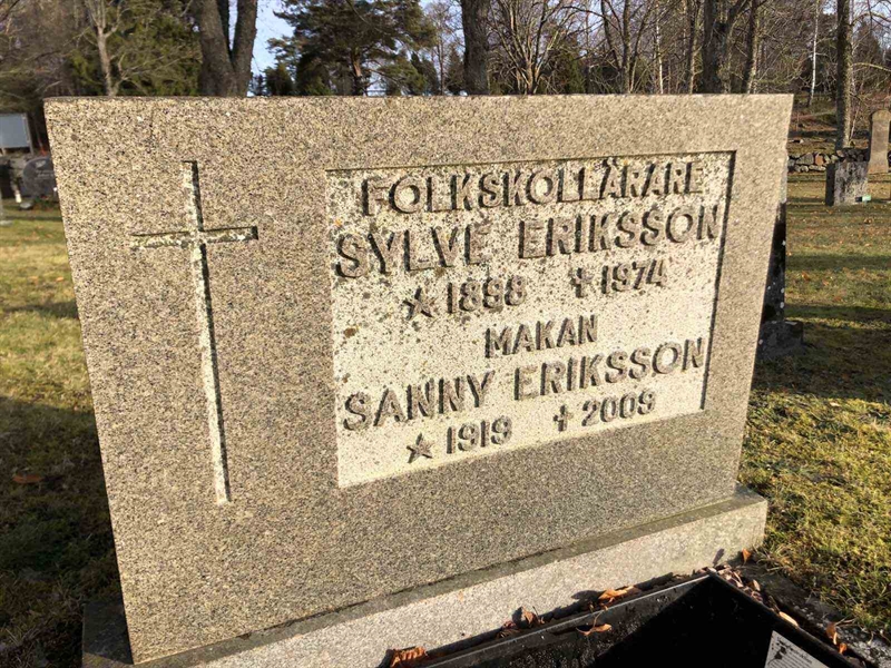 Grave number: FÄ I     5, 6