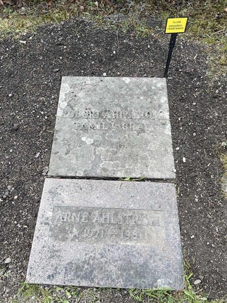 Grave number: 1 U10   146
