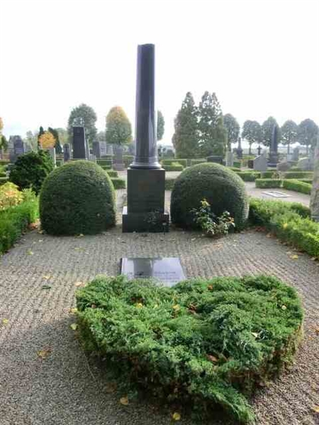 Grave number: ÖK B    028