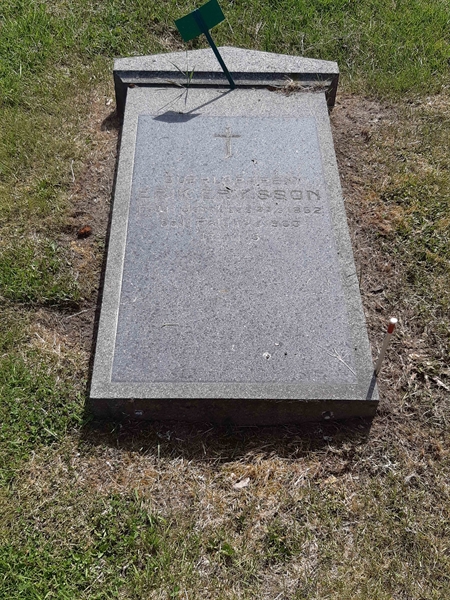 Grave number: JÄ 05   123
