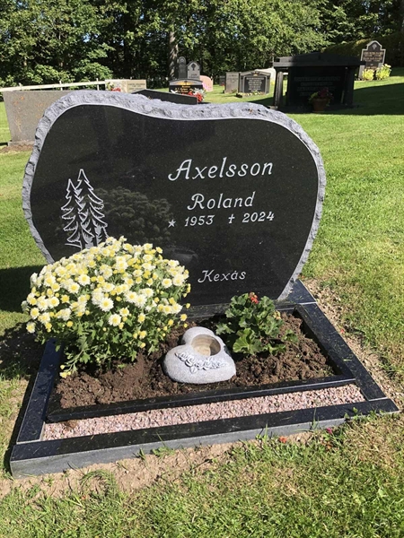 Grave number: 3 02 93-94