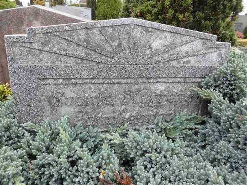 Grave number: VK 1 1384-1385