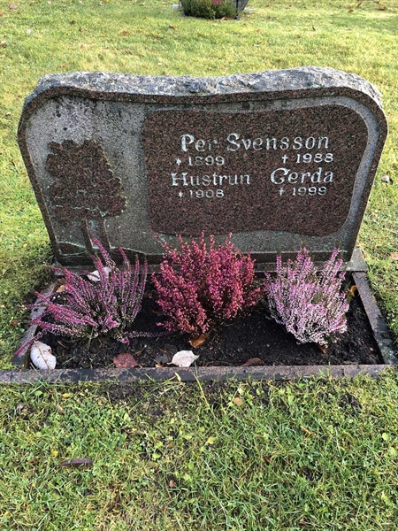 Grave number: 1 B1   120-121