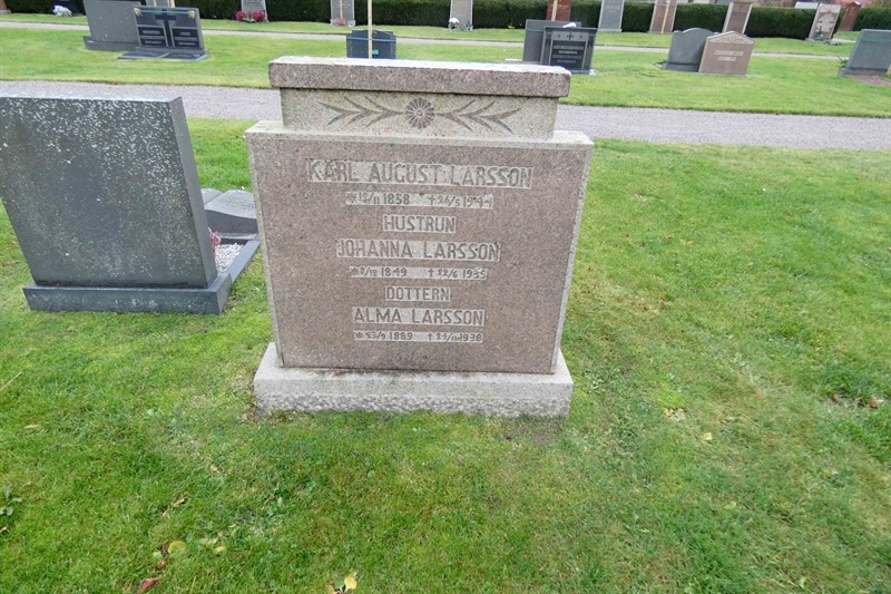 Grave number: TR 3    61