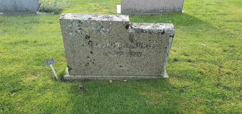 Grave number: GM 005  2301, 2302