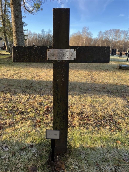 Hautatunnus: 2 C   150