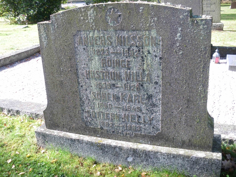 Grave number: SB 03     9