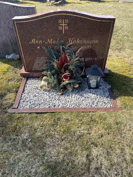 Grave number: 50 F    61-62