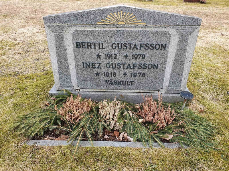 Grave number: HA NYA    83-84