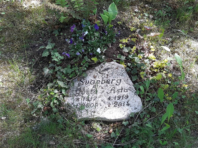Grave number: KA 15   272
