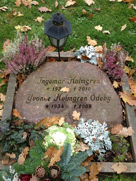 Grave number: 1 3 U2    54
