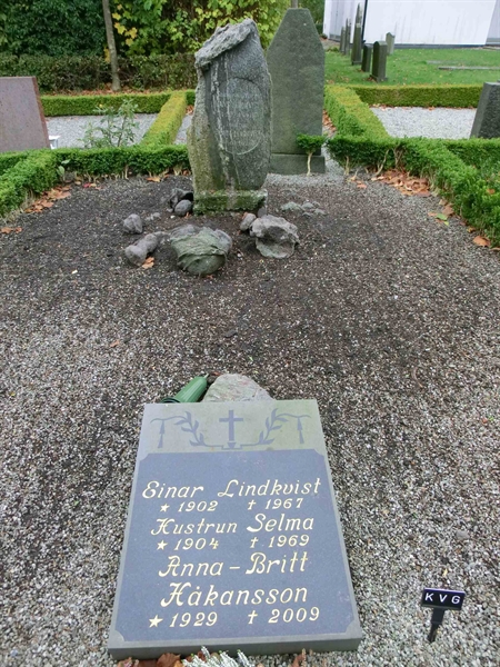 Grave number: ÄS 04    006