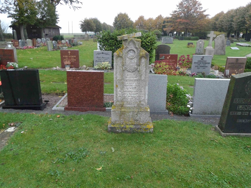 Grave number: 2 01    45