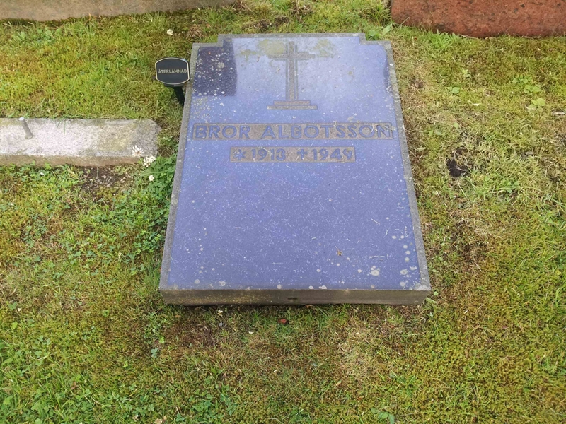 Grave number: Bk G  1004