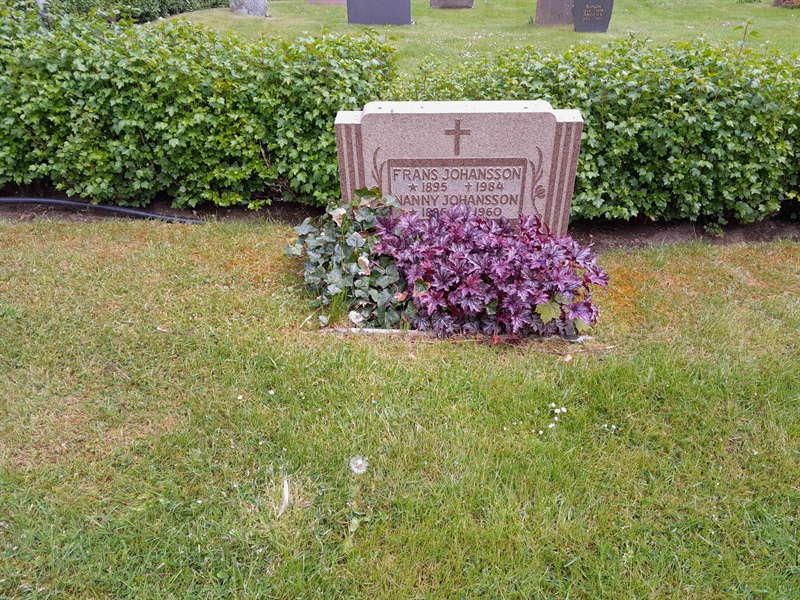 Gravnummer: ROG G   16, 17