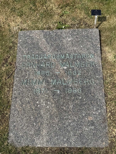 Grave number: FÅ D 150, 151