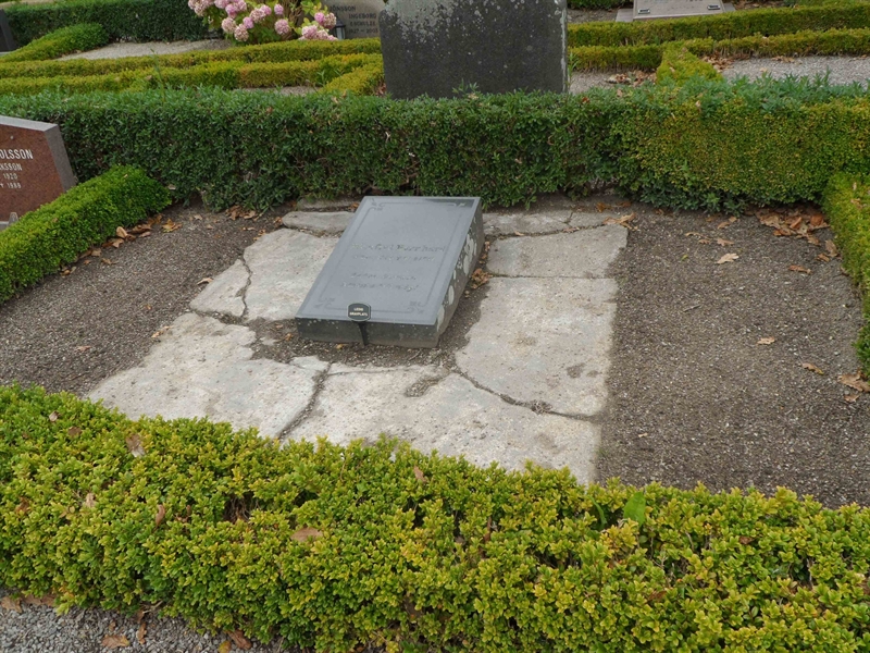 Grave number: HGK 4    43
